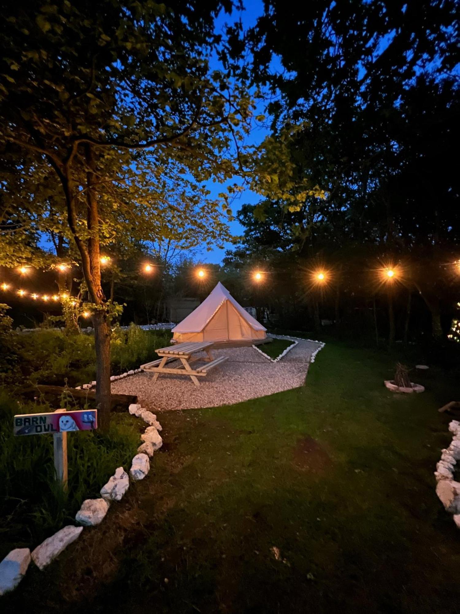 Glamping At Camp Corve Hotel Chale Exterior photo